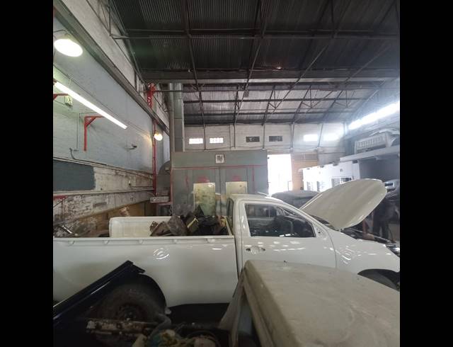 995M² WAREHOUSE FOR SALE IN JOHANNESBURG CENTRAL